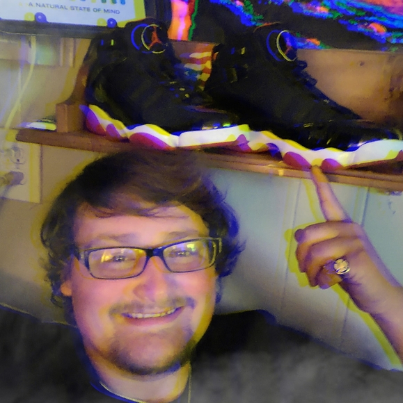 Meet your Posher, Buddy - Picture 1 of 1